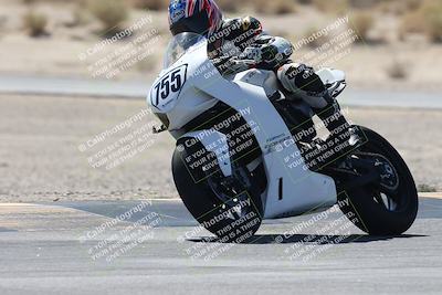 media/Oct-02-2025-Racers Edge (Thu) [[2c91cb6ab3]]/3-B Group/Session 3-Turn 16 (12pm)/